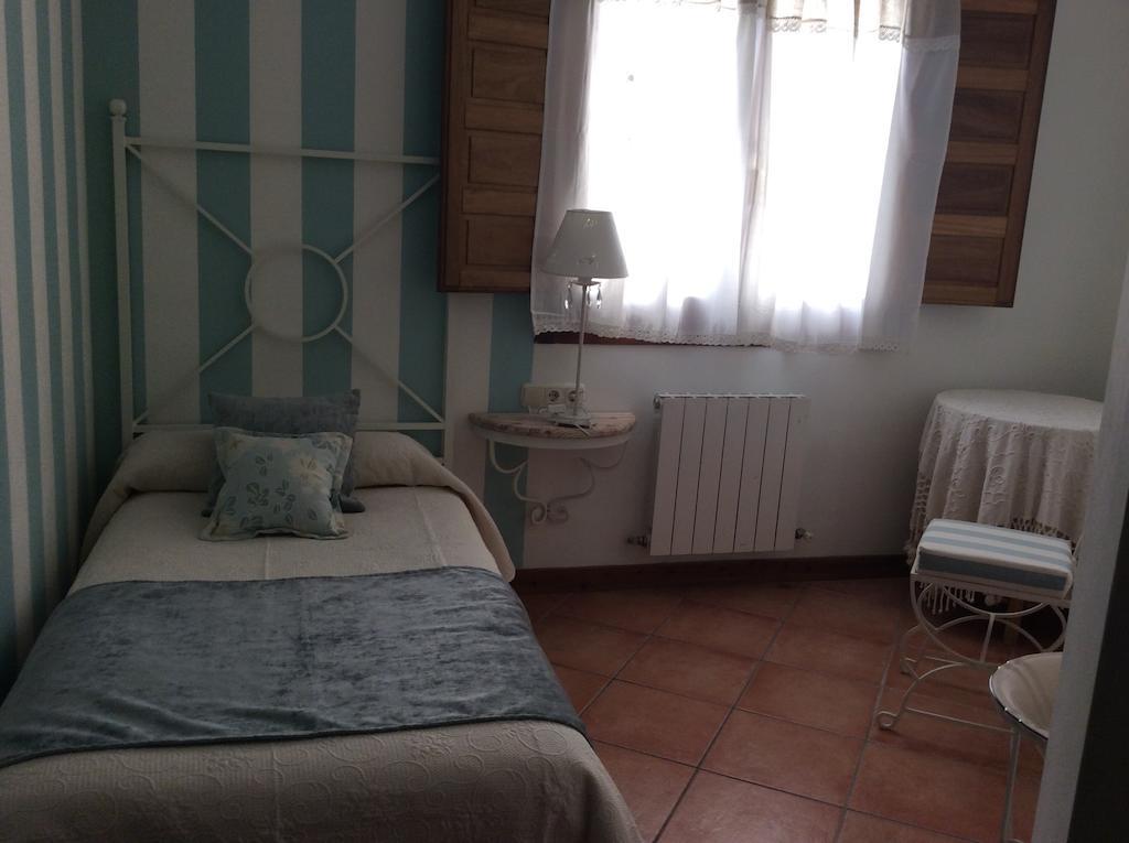 Hotel Rural Los Roturos Maestu Room photo